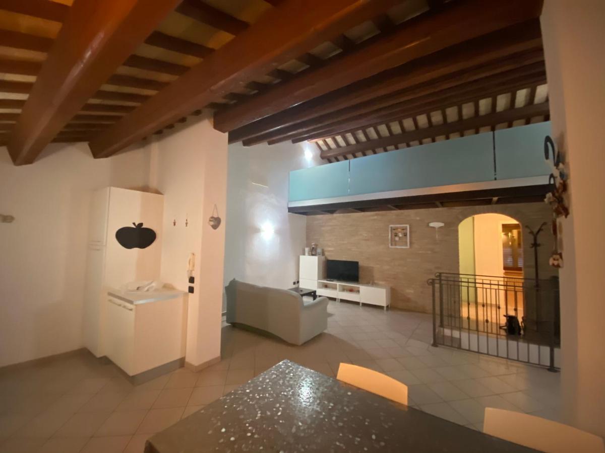 דירות קיארוואלה Casa Di Adele מראה חיצוני תמונה